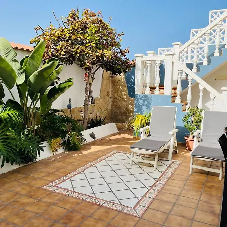 La Dama Del Mar Telde